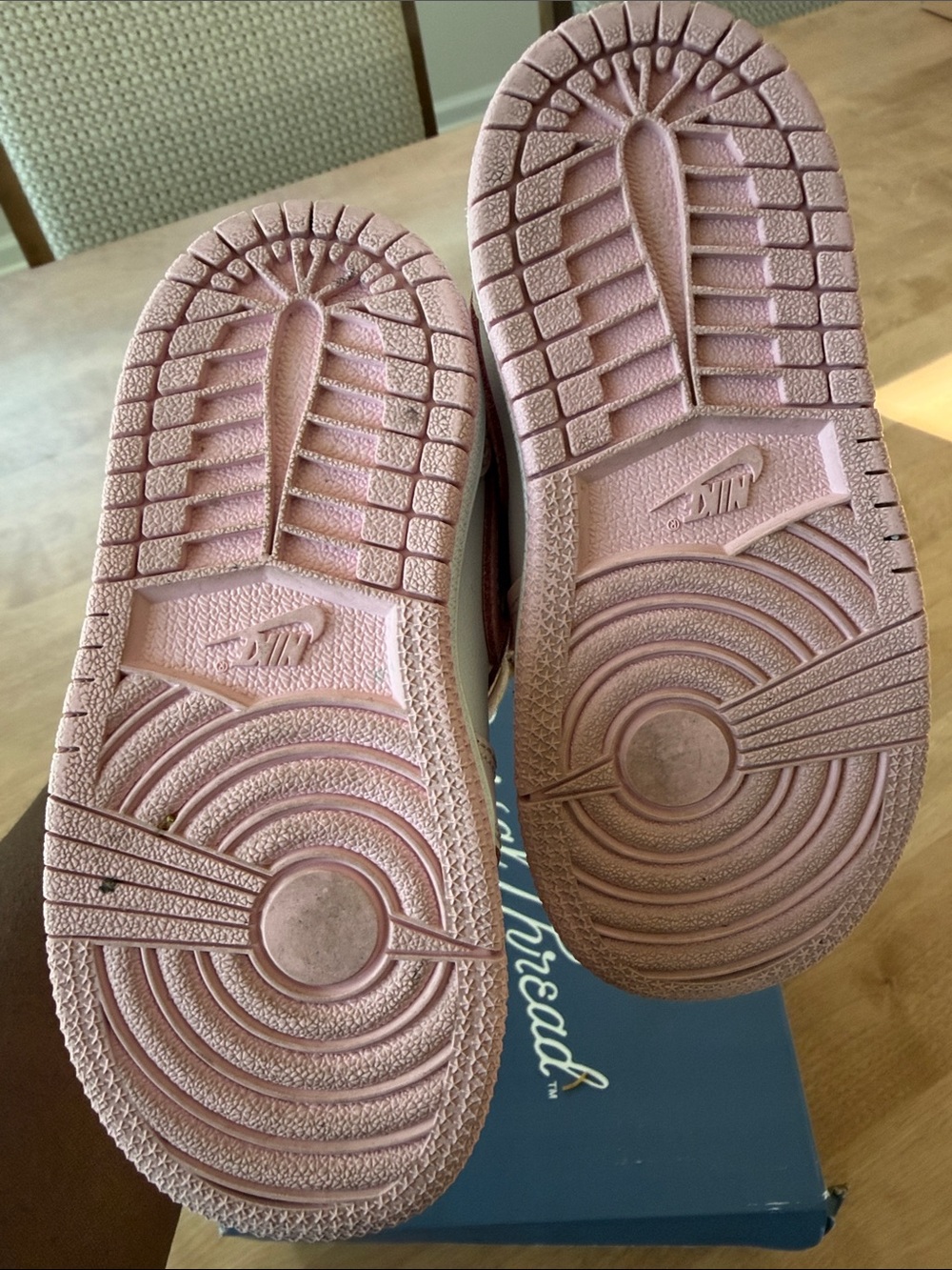 Nike Kids Pink Jordan 1 - Picture 4 of 4
